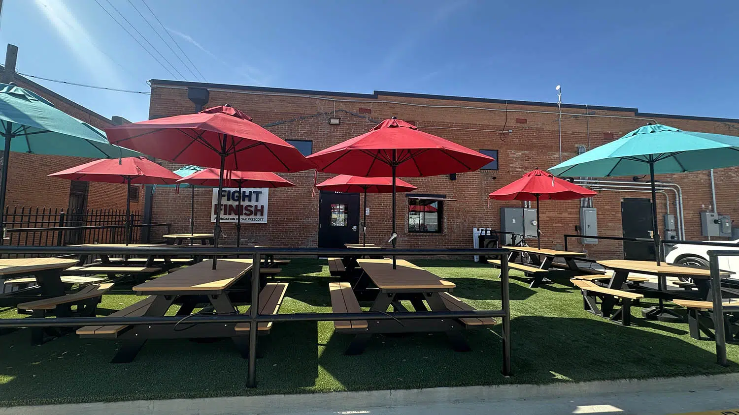 Outdoor patio seating at Ruthie's Cafe